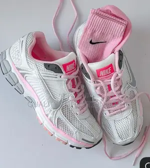 Nike Zoom Vomero 5 Pink and White