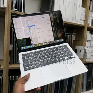 New Laptop Apple MacBook Air 2025 M4 13-inch 16GB Apple M4 SSD 512GB