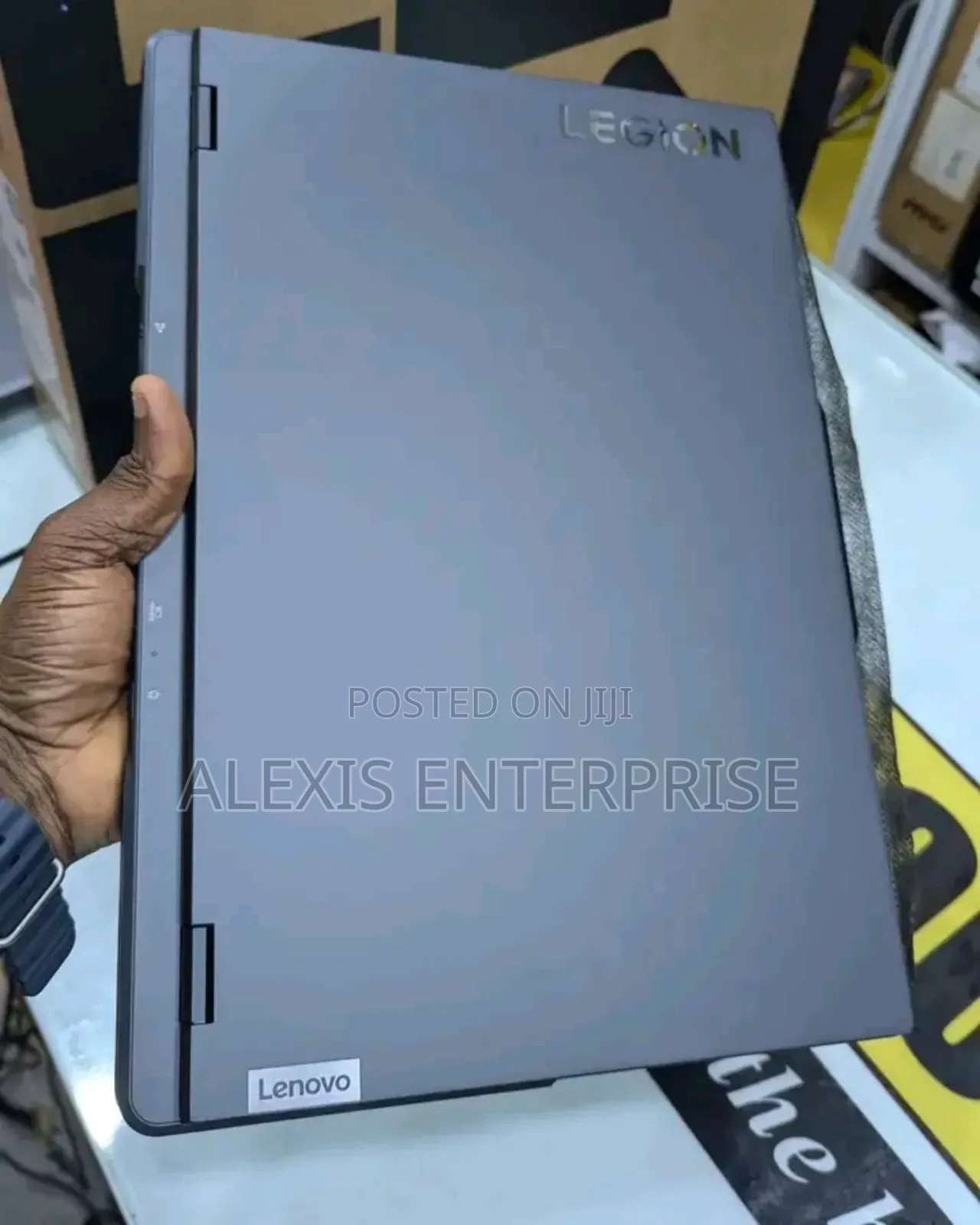 New Laptop Lenovo Legion 7 16GB Intel Core i7 SSD 1T