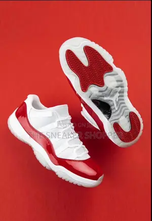 Air Jordan 11 Low Red and White
