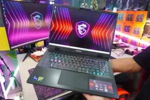 New Laptop MSI Cyborg 15 16GB Intel Core i7 SSD 1T