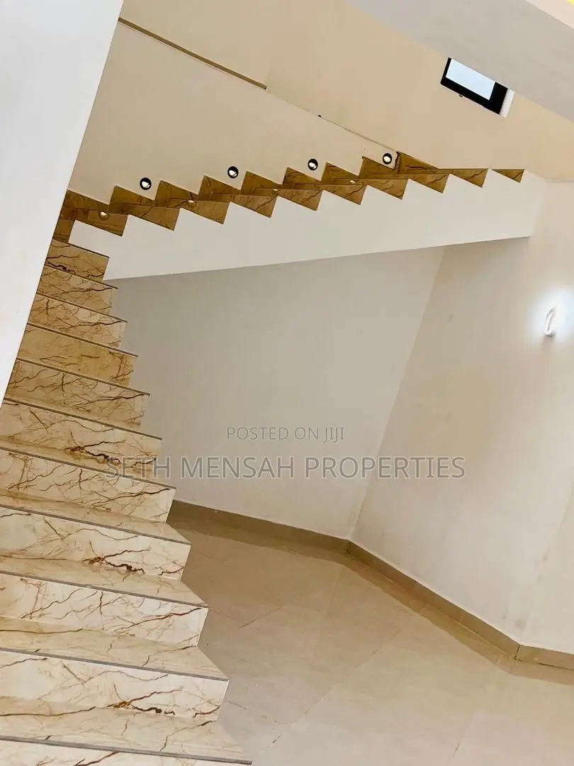 4bdrm House in 4 Bedroom House, Burma Camp for sale