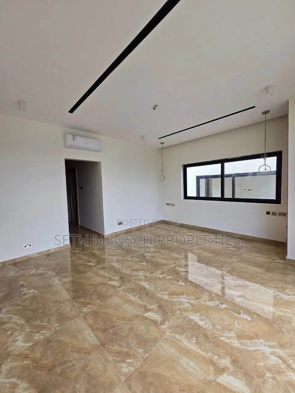 4bdrm House in 4 Bedroom House For, Burma Camp for sale