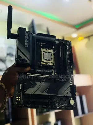 Ryzen 7 7700 Cpu B650 Gigabyte (Ddr5)