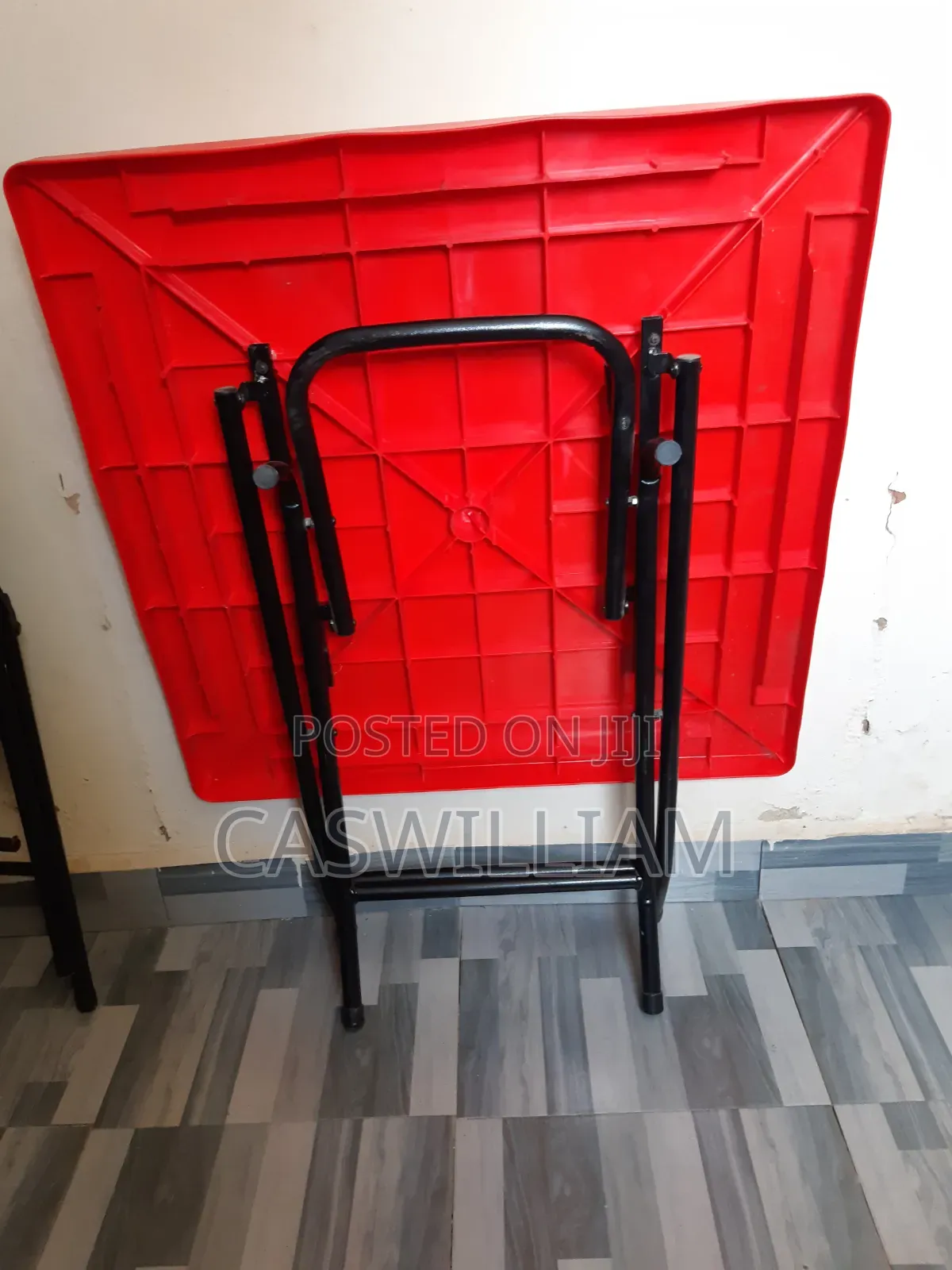 Foldable Table