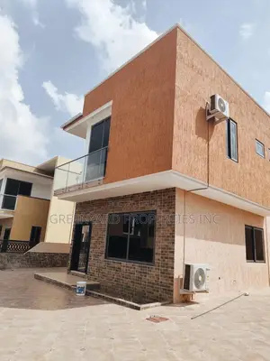 4bdrm House in A&C, East Legon for rent