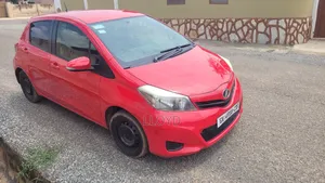 Toyota Vitz 2012 Red