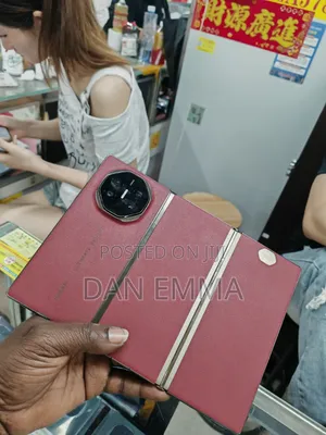 New Huawei Mate XT Ultimate Design 1 TB Red
