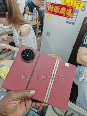 New Huawei Mate XT Ultimate Design 1 TB Red