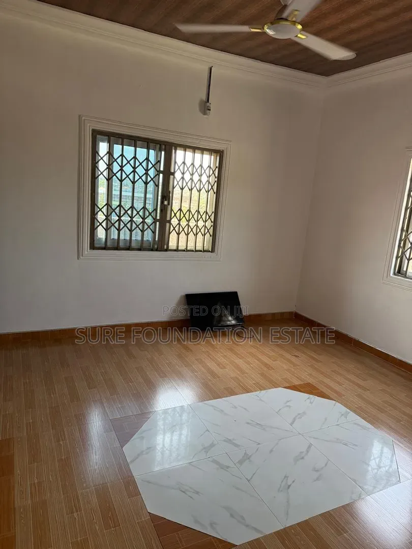 2bdrm House in Maccharty Hills for sale