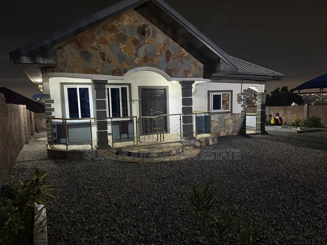 2bdrm House in Maccharty Hills for sale
