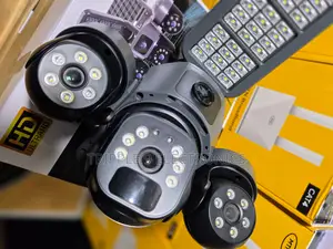 Hd Solar PTZ 4g Triple Lens Camera With Flood Lights