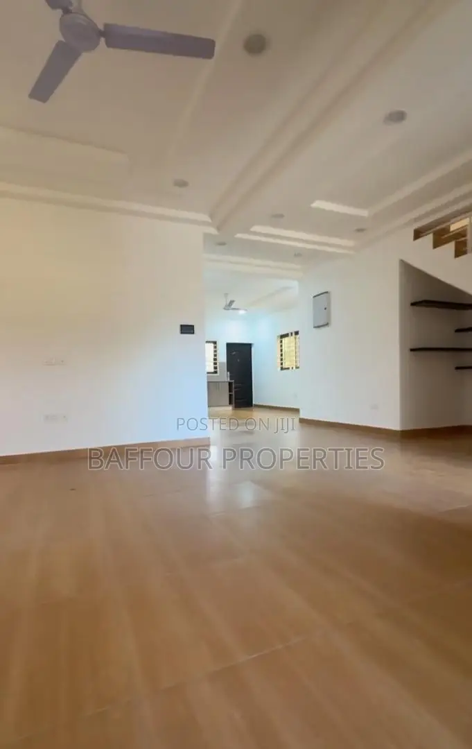 4bdrm House in East Legon for rent
