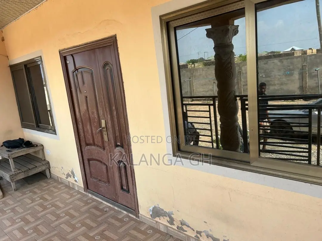 Furnished 4bdrm House in Kasoa for sale