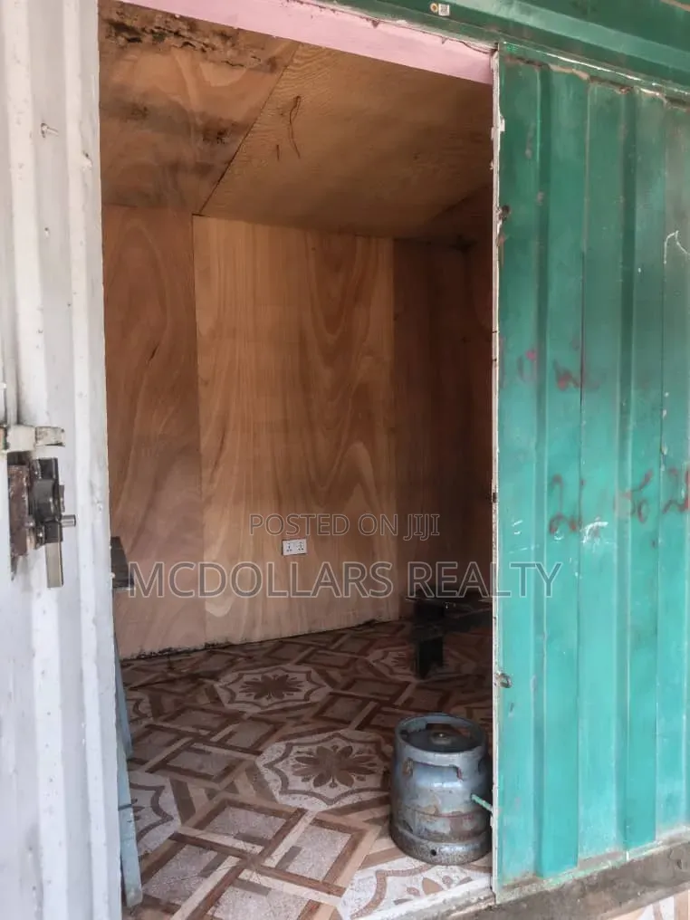 Container for Rent, 400 a Month, Kaneshie