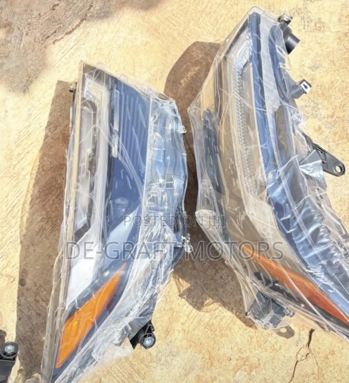 Rav4 23 Headlight
