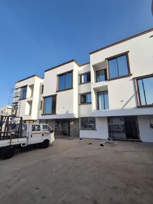 2bdrm Apartment in Adjiriganor for sale
