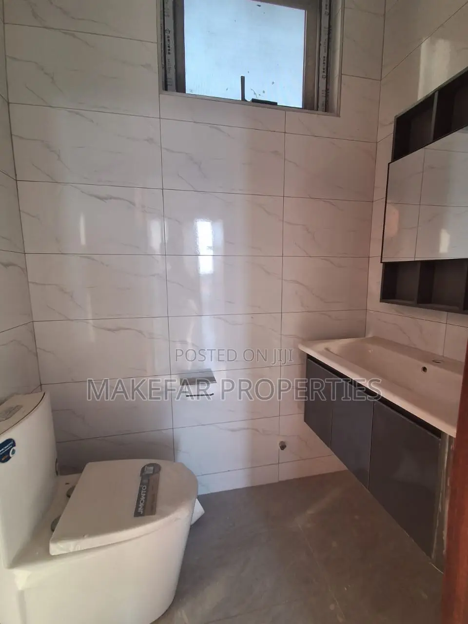 2bdrm Apartment in Adjiriganor for sale