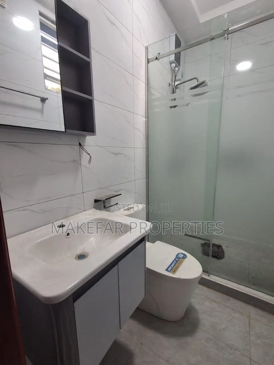 2bdrm Apartment in Adjiriganor for sale