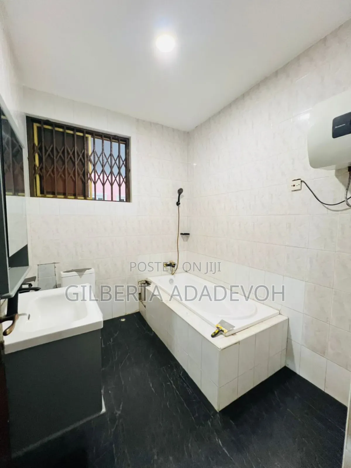 6bdrm House in Oyarifa Mall Area for rent