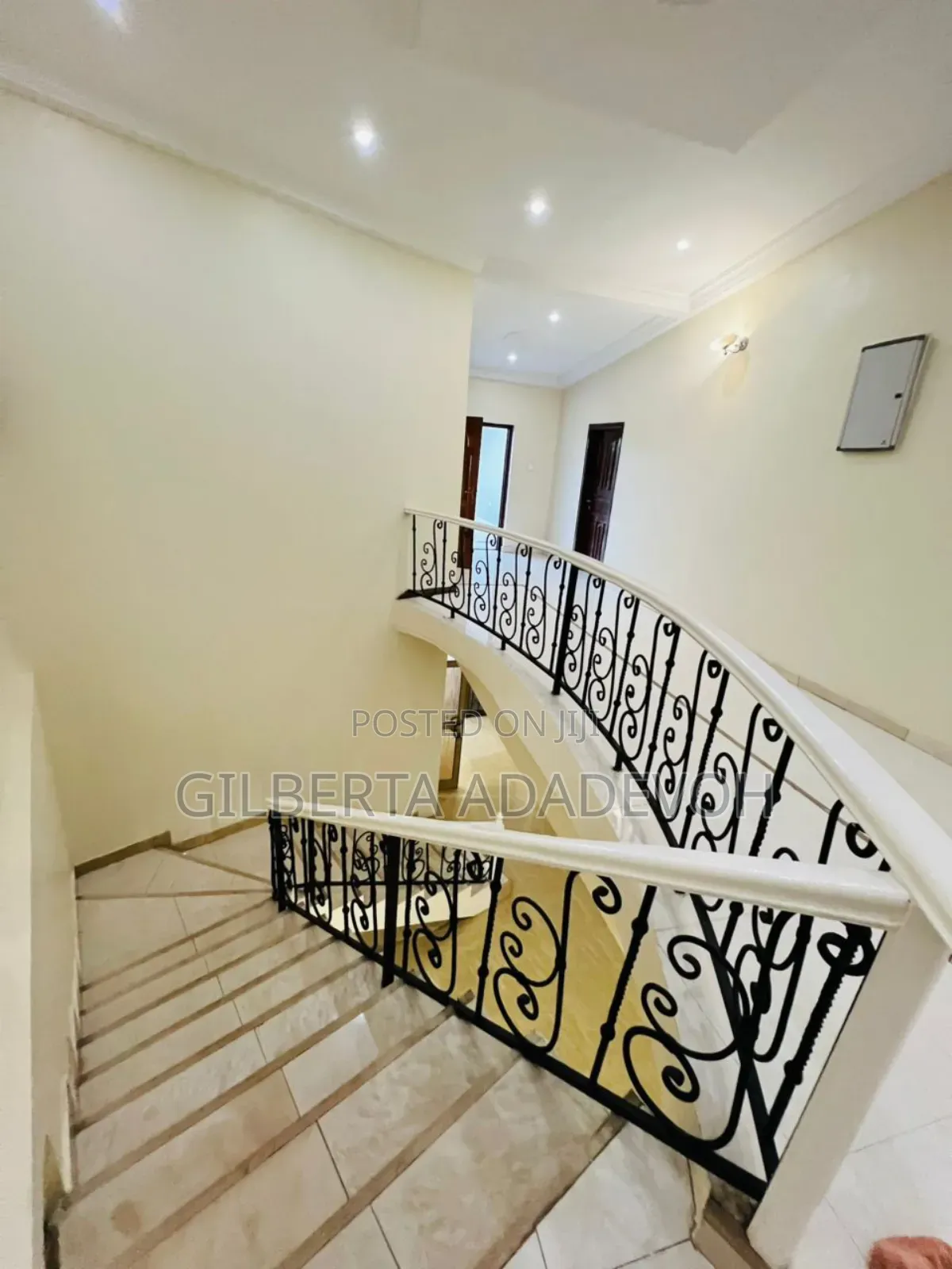 6bdrm House in Oyarifa Mall Area for rent