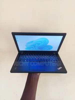 Laptop Lenovo 8GB Intel Core i5 HDD 640GB