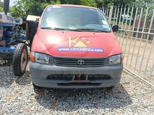 Toyota HiAce 2010 Red