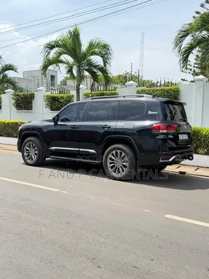 New V8 Available for Rent
