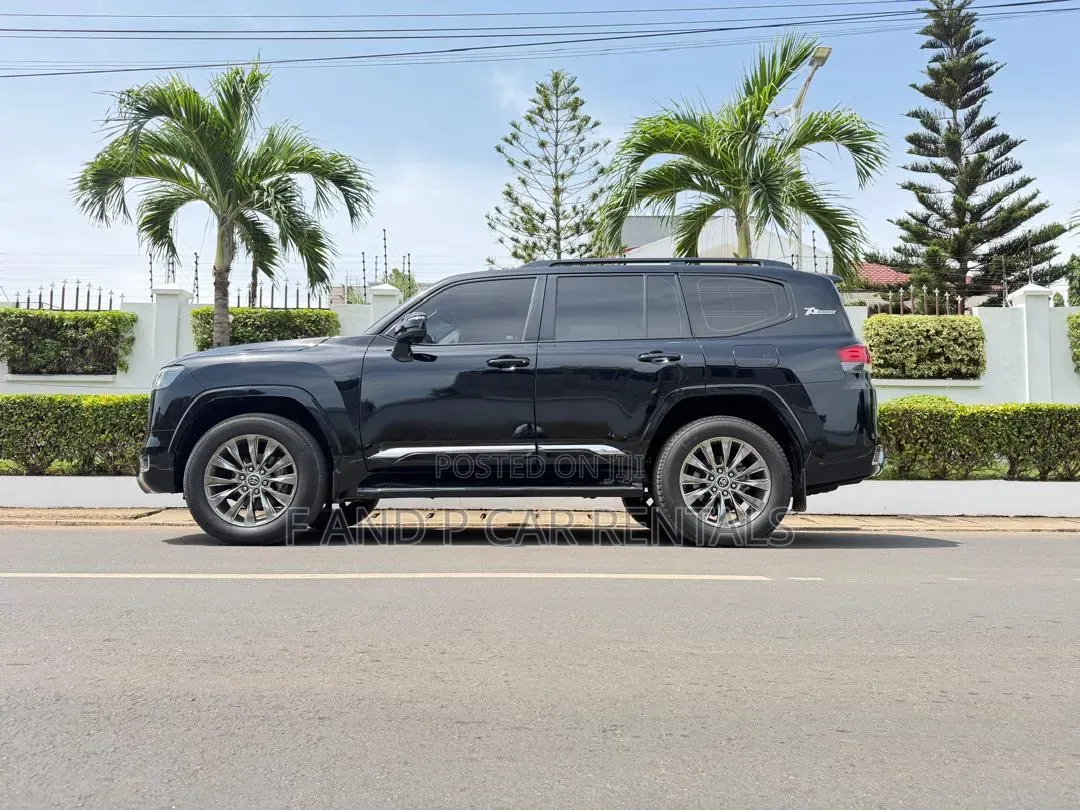 New V8 Available for Rent