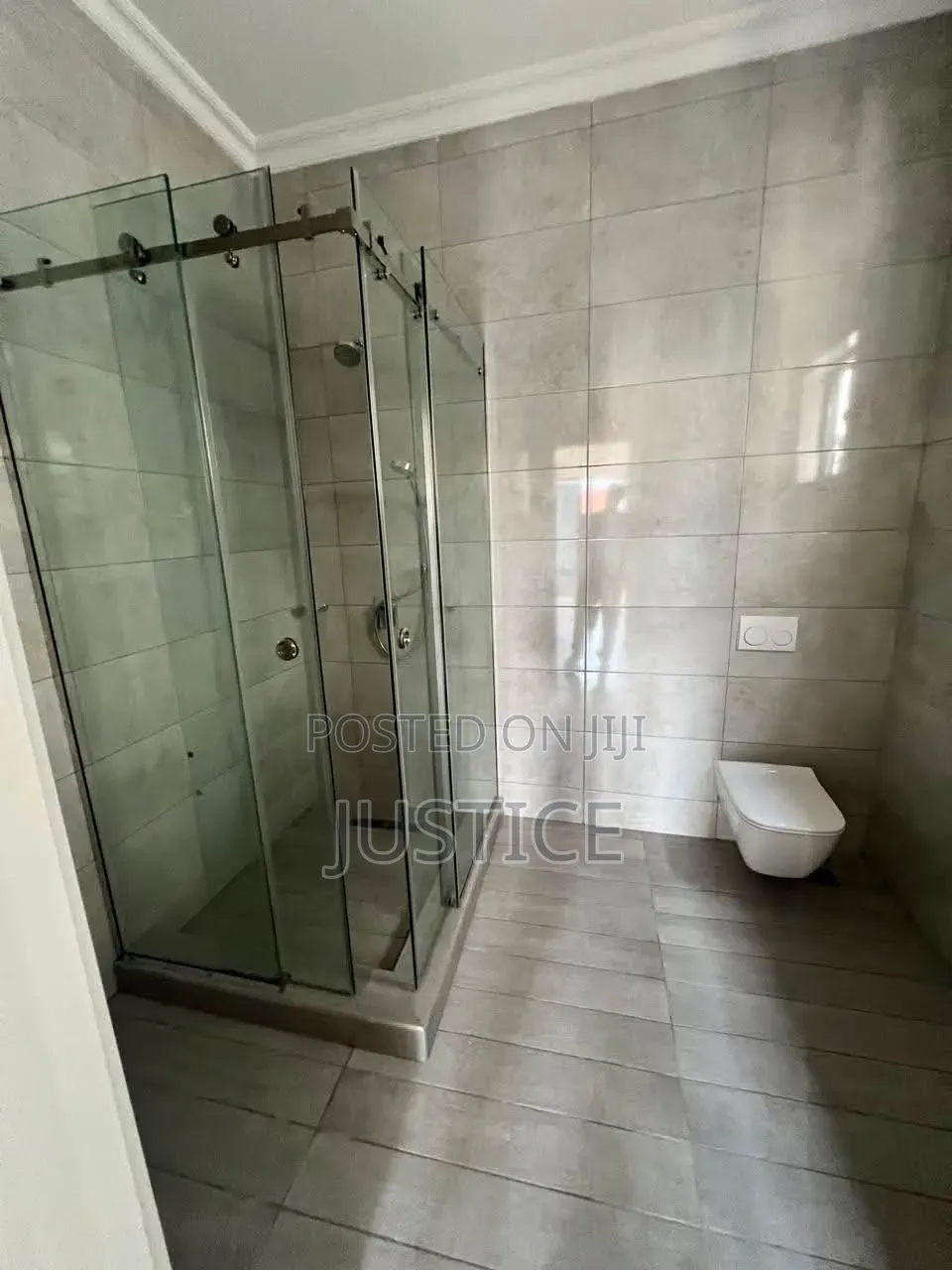 4bdrm House in East Airport for sale