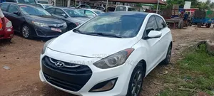 Hyundai Elantra GT 2013 White