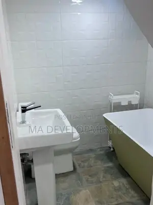 1bdrm House in Madev Realty, Kanda for rent
