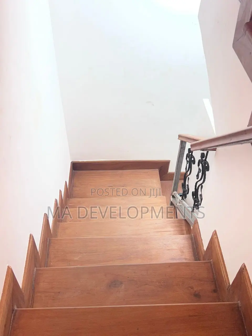 1bdrm House in Madev Realty, Kanda for rent