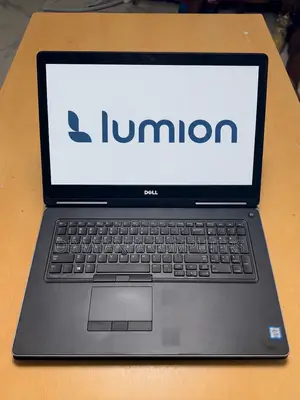 Laptop Dell Precision 17 7720 16GB Intel Xeon SSHD+SSD 256GB