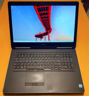 Laptop Dell Precision 17 7720 16GB Intel Xeon SSHD+SSD 256GB
