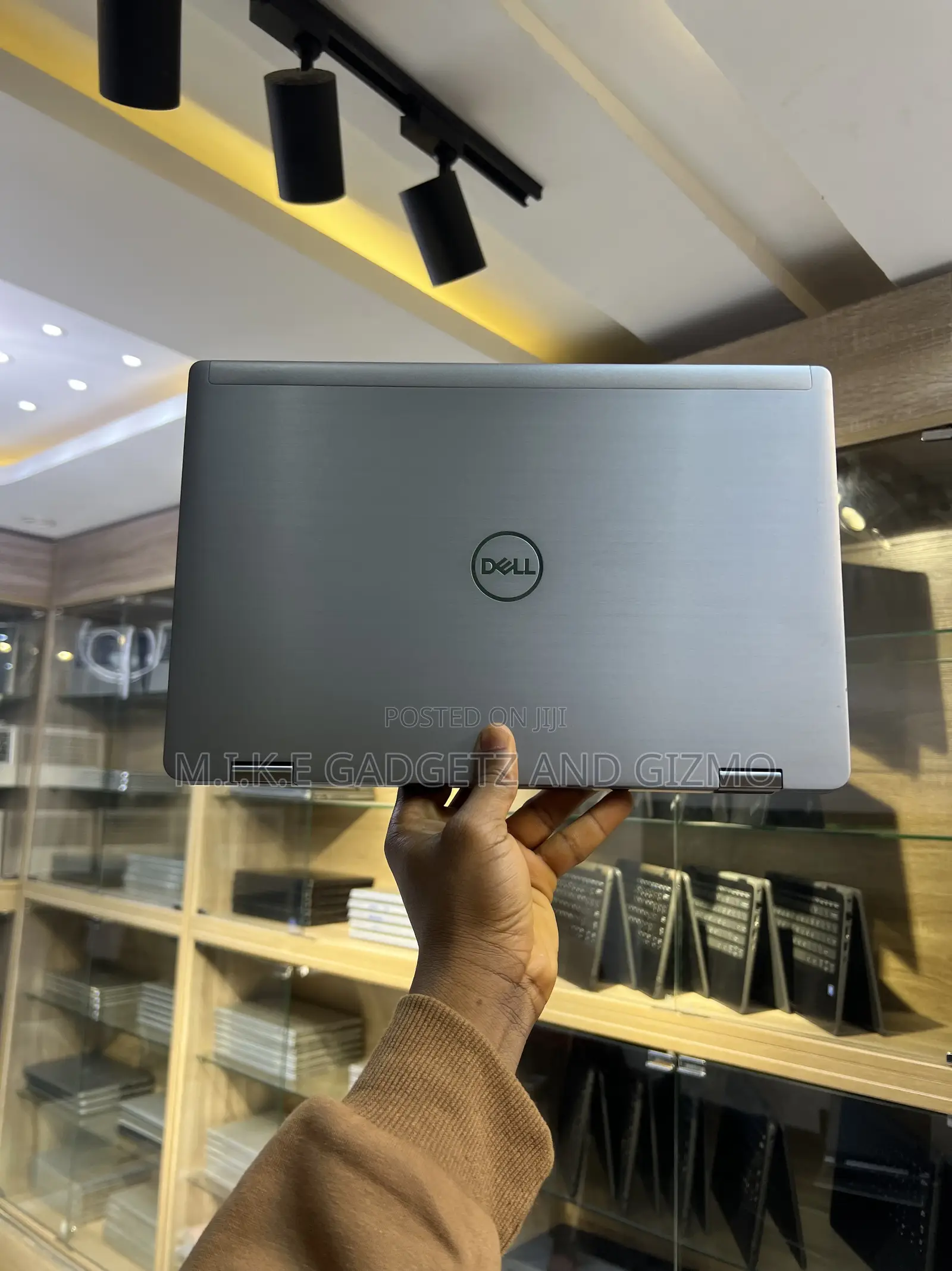 Laptop Dell Latitude 7420 16GB Intel Core i5 SSD 256GB