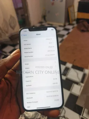 Apple iPhone 12 64 GB Black