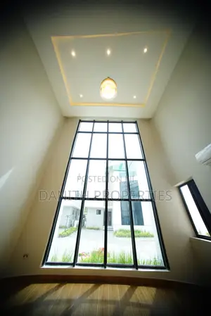 3 Bedroom Townhouse for Sale in Tse Addo