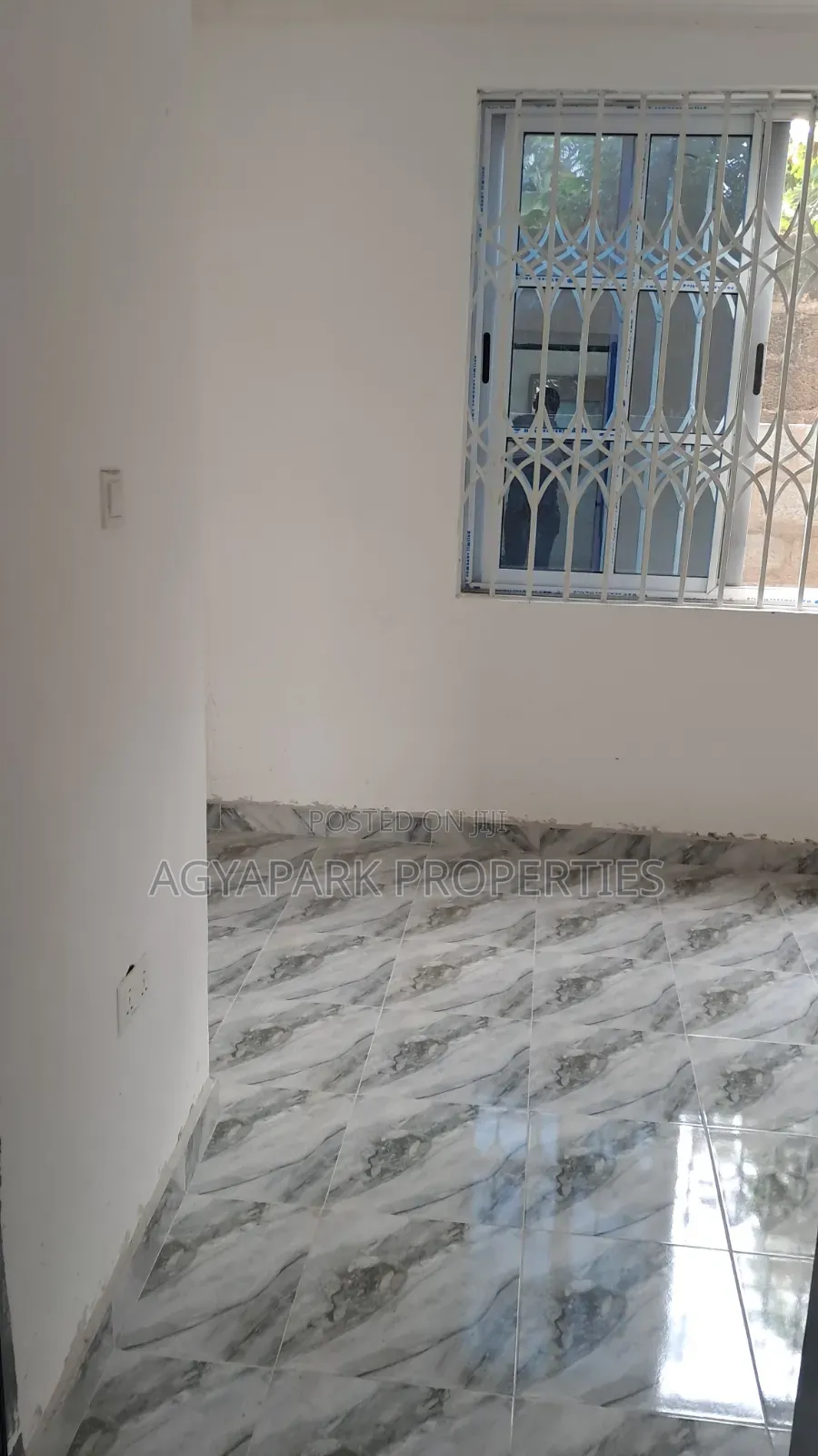 1bdrm Apartment in China Mall, Amasaman for rent