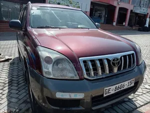 Toyota Land Cruiser Prado 2006 Red