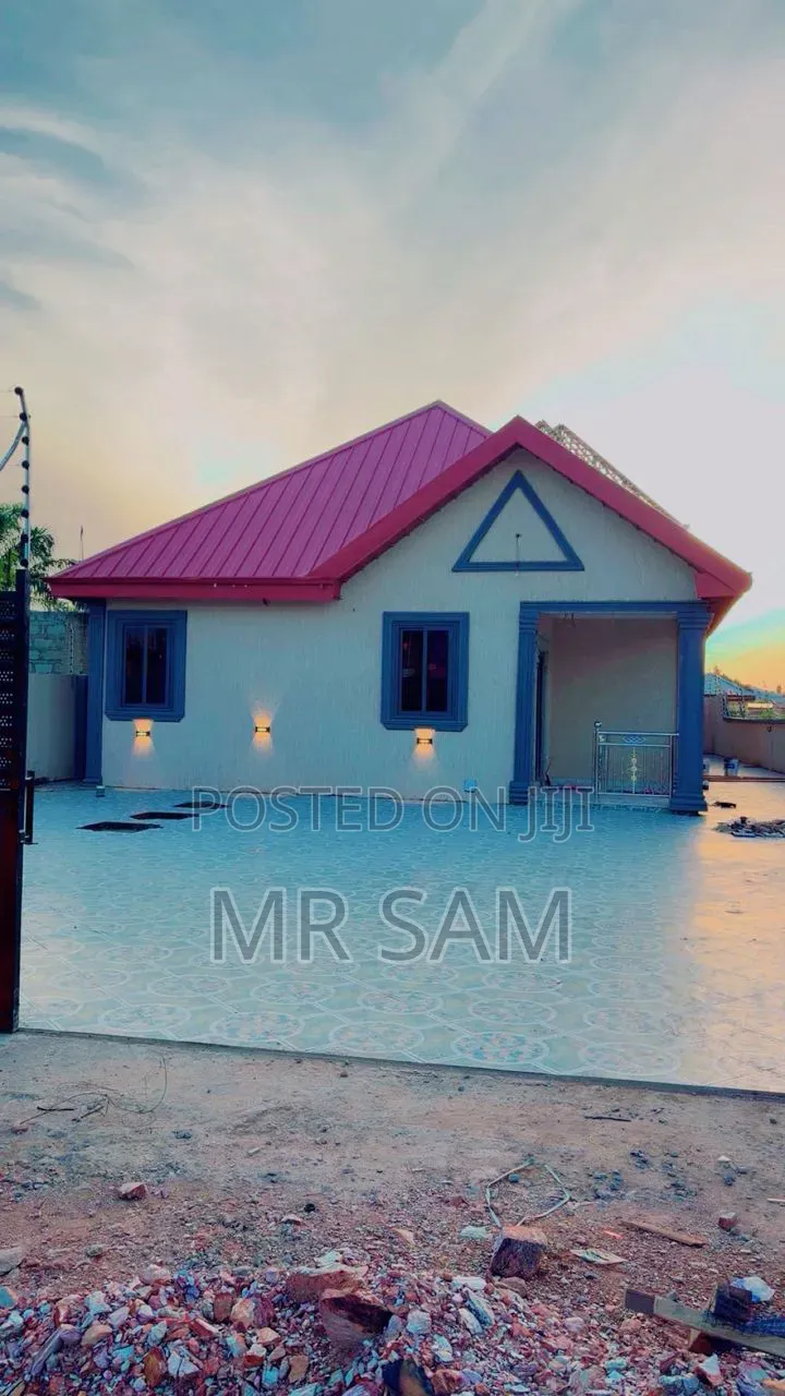 3bdrm House in Sam Properties, Manhean for sale