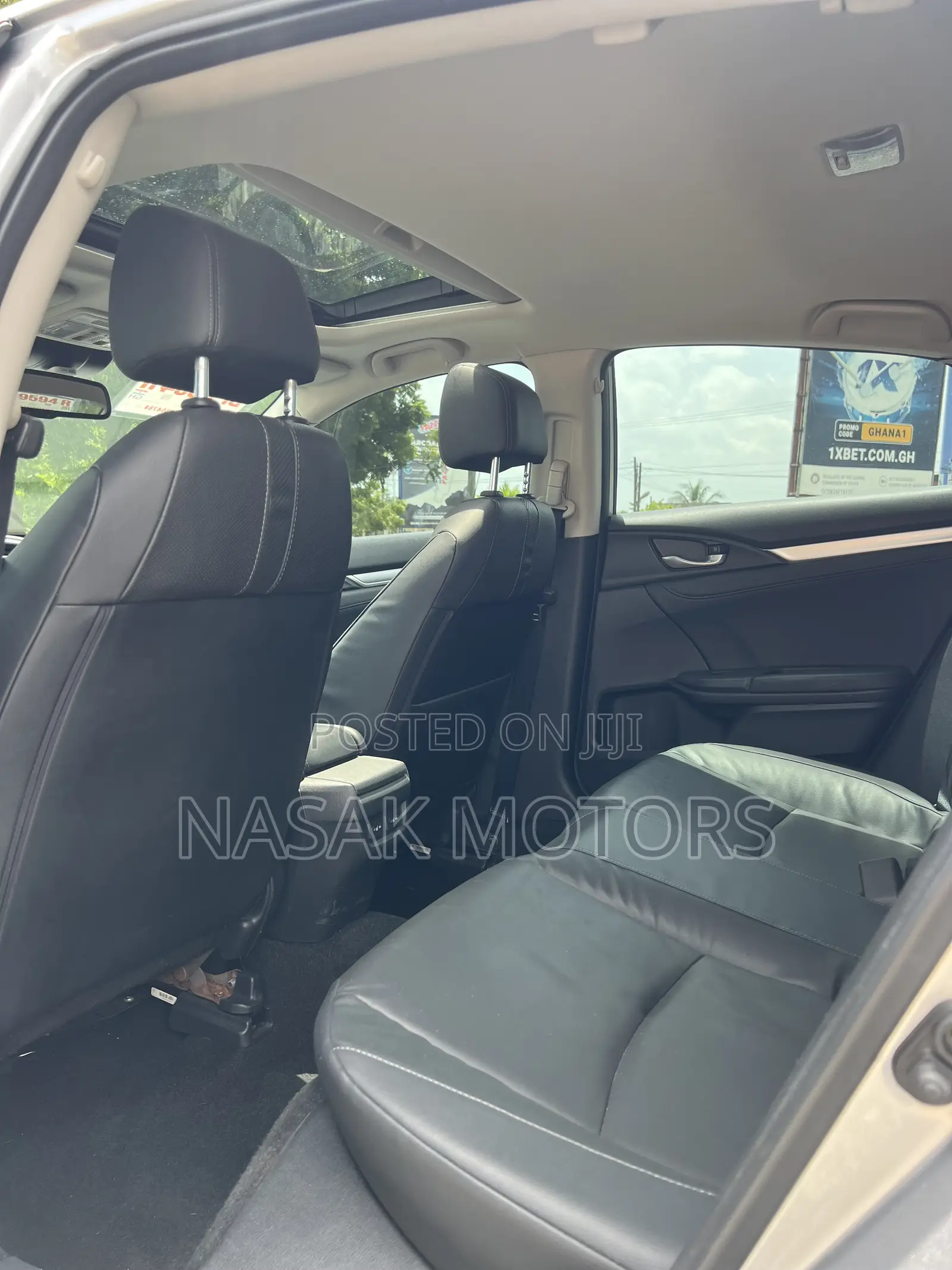 Honda Civic Touring 4dr Sedan (1.5L 4cyl) 2016 Silver