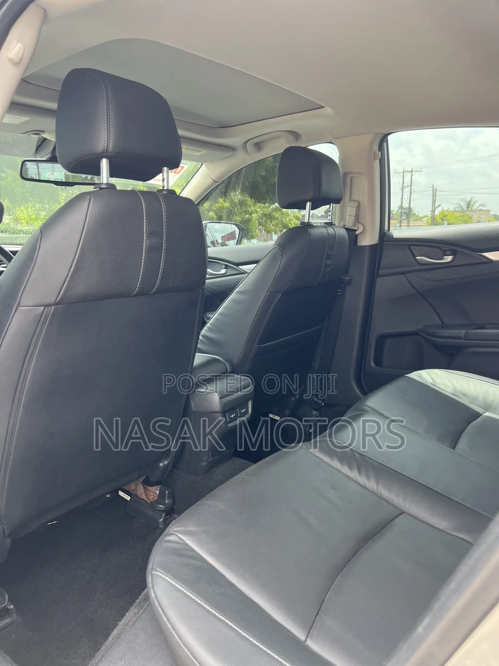 Honda Civic Touring 4dr Sedan (1.5L 4cyl) 2016 Silver