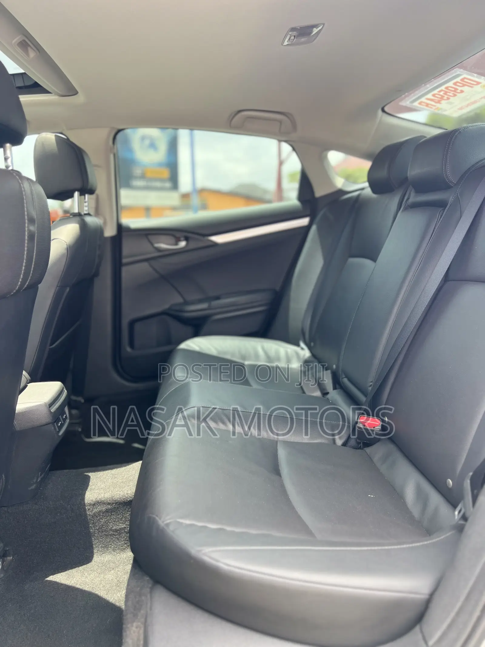 Honda Civic Touring 4dr Sedan (1.5L 4cyl) 2016 Silver