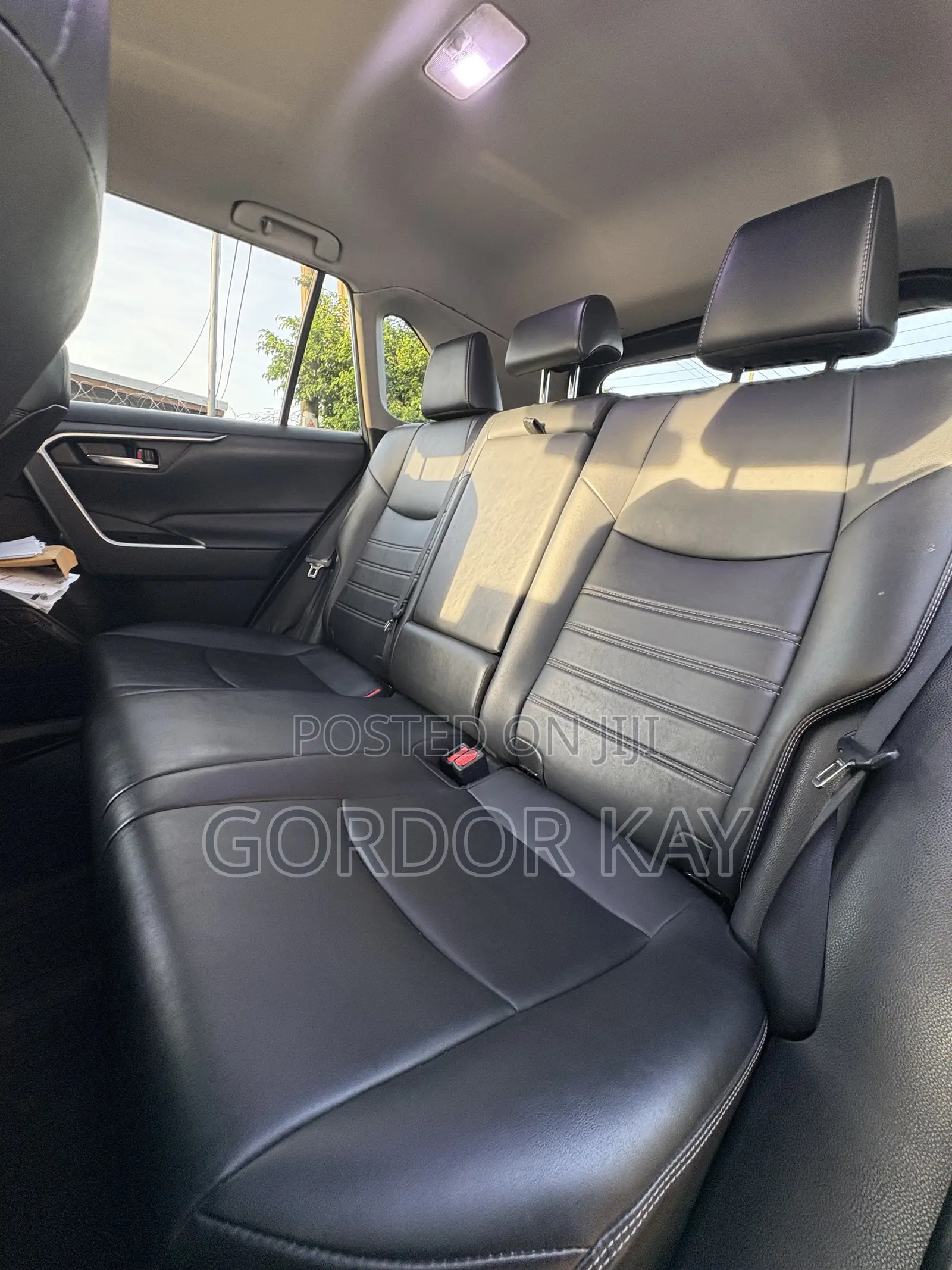 Toyota RAV4 2019 Blue