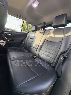 Toyota RAV4 2019 Blue