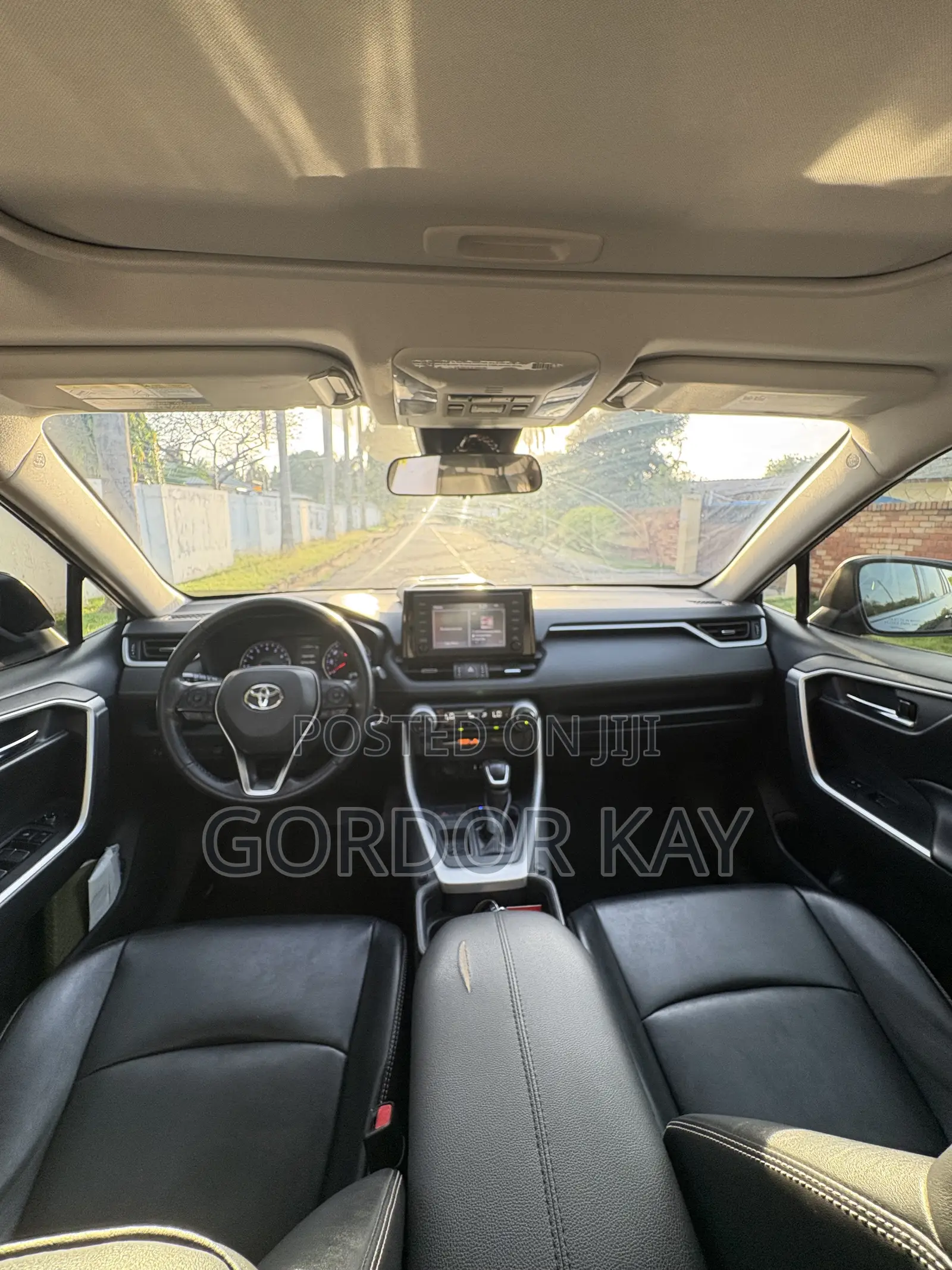 Toyota RAV4 2019 Blue