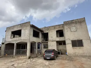 7bdrm Apartment in Spintex for rent
