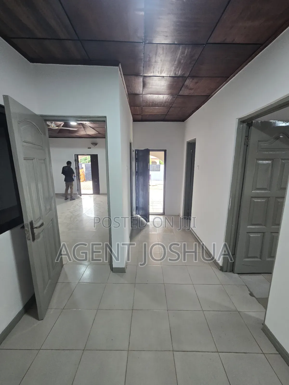 3bdrm House in Spintex Road for rent