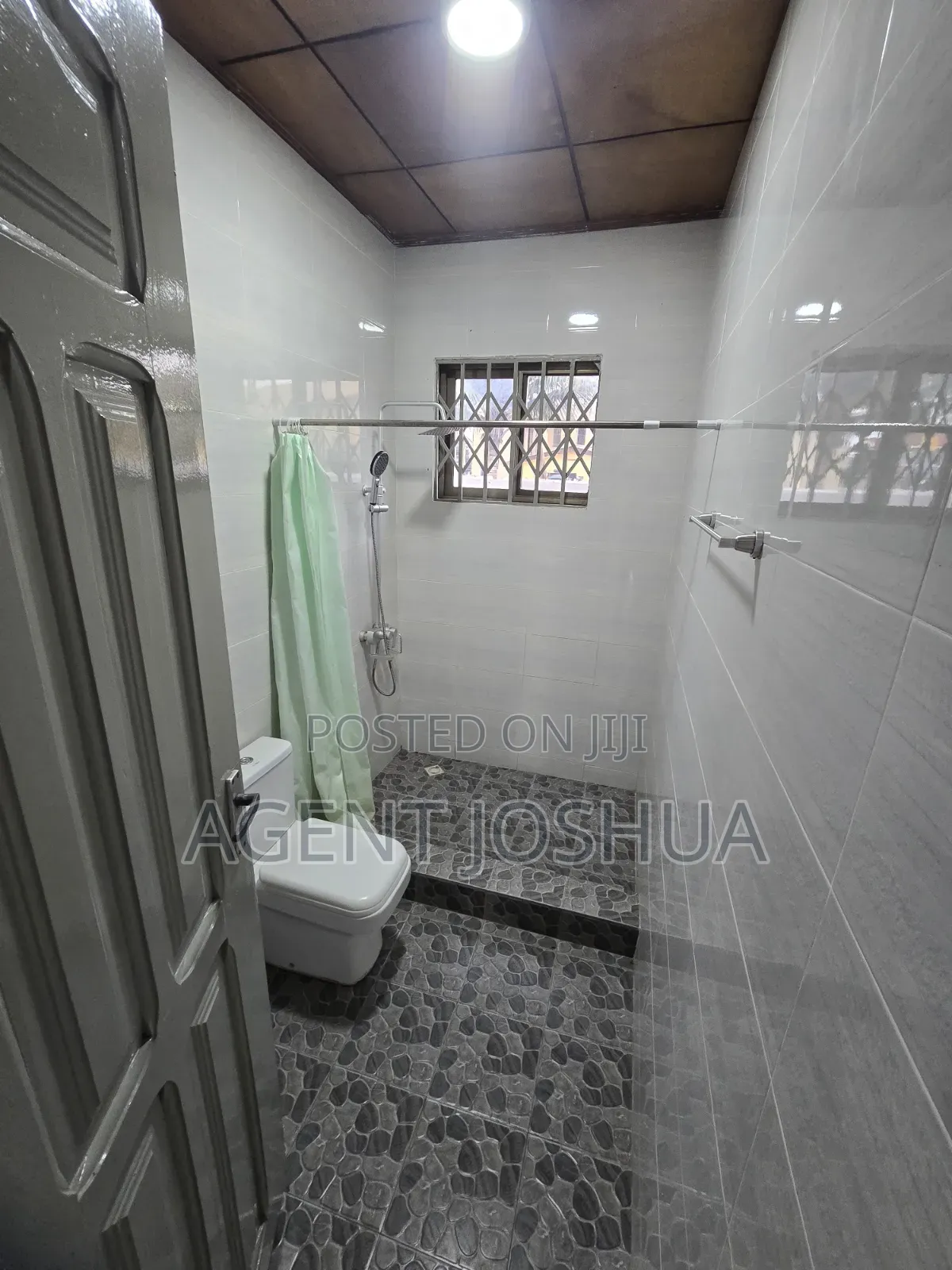 3bdrm House in Spintex Road for rent